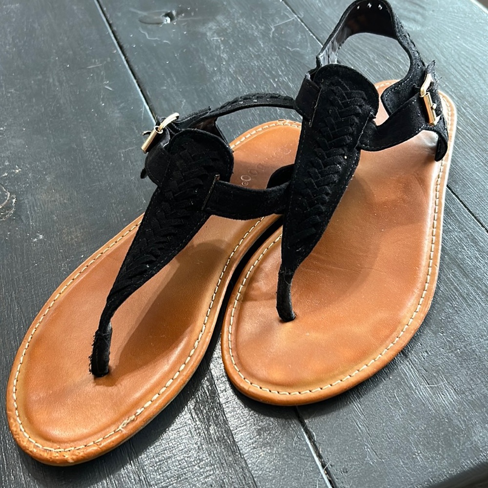 Black sandals with adjustable strap
